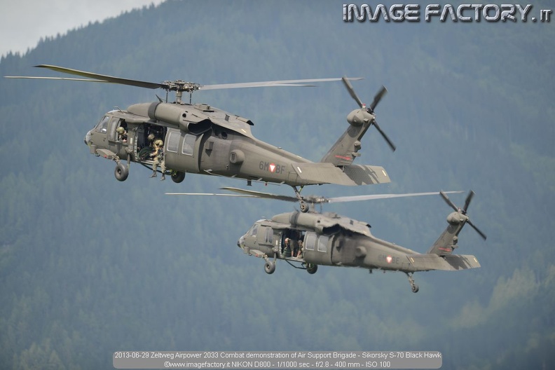 2013-06-29 Zeltweg Airpower 2033 Combat demonstration of Air Support Brigade - Sikorsky S-70 Black Hawk.jpg